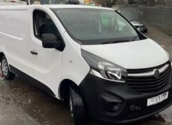 2017 VAUXHALL VIVARO SWB ECOFLEX PANEL VAN (SPARES OR REPAIRS)