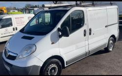 2009 VAUXHALL VIVARO 2.0 CDTI 115PS PANEL VAN ( ONLY 64K MILES)