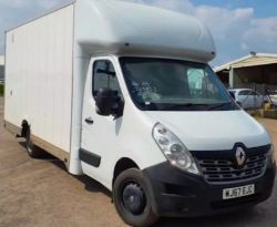IMPRESSIVE 2017 RENAULT MASTER EXTRA LONG WHEEL BASE LOW LOADER BOX - EURO 6 ULEZ COMPLIANT