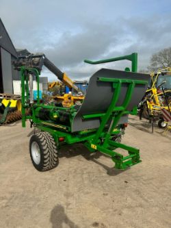 CUTTING-EDGE ELECTRIC JOYSTICK FOR AGRICULTURAL EFFICIENCY