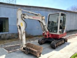 TAKEUCHI TB228 MINI EXCAVATOR - 2012