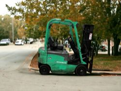 MITSUBISHI ELECTRIC 4-WHEEL FORKLIFT - MODEL FB16N (2005) **(INCLUDES CHARGER)**