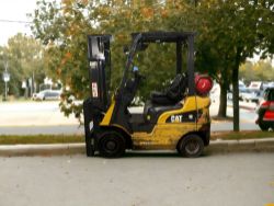 CAT LIFT TRUCKS LPG FORKLIFT - MODEL GP18NT (2017)