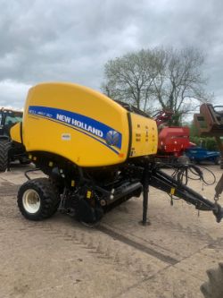 NEW HOLLAND RB150 BALER