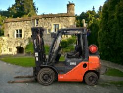 TOYOTA 02-8FGF25 LPG FORKLIFT - 2017
