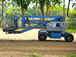 REACH NEW HEIGHTS WITH THE GENIE Z45/25 CHERRY PICKER