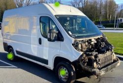 2017-17 REG PEUGEOT BOXER 335 PRO L2H2 HDI MWB -HPI CLEAR - NON-RUNNER !