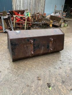 BUCKET C/W TRIMA BRACKETS