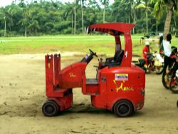 **(INCLUDES CHARGER)** FLEXI G4AC ARTICULATED ELECTRIC TRUCK (2011) **(INCLUDES CHARGER)**