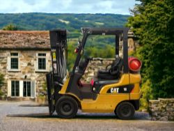 CAT LIFT TRUCKS GP18NT LPG FORKLIFT - 2017