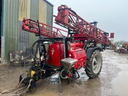 YEAR 2000 CASE 2200 TS CROP SPRAYER
