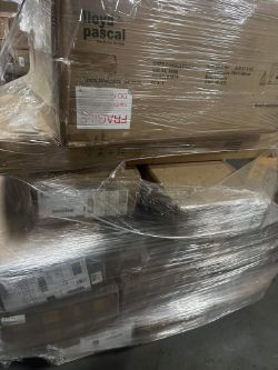 CUSTOMER RETURNS PALLET
