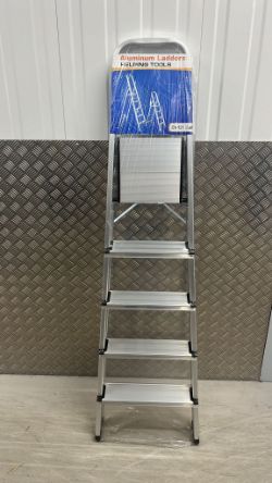 10 X BRAND NEW 5 STEP LADDERS