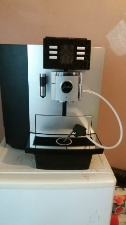 JURA JX8 PLATINUM BEAN TO CUP COFFEE MACHINE, JURA 1L EXTERNAL MILK COOLER