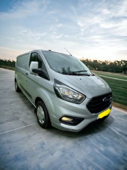 FORD TRANSIT CUSTOM TREND – EXCELLENT CONDITION