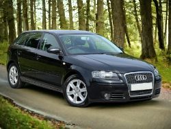 STUNNING HIGH-SPEC AUDI A3 1.9 SPECIAL EDITION SPORTBACK >>--NO VAT ON HAMMER--<<