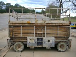 SKYJACK SJ9250 SCISSOR LIFT WITH LEVELLING JACK LEGS