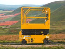PREMIUM QUALITY JCB S1930E ELECTRIC SCISSOR LIFT - LOW HOURS, HIGH CAPACITY