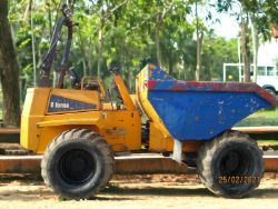 POWERFUL AND RELIABLE 2009 THWAITES 9-TON DUMPER