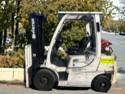 HYSTER LPG FORKLIFT - MODEL H2.5FT (2012)