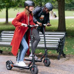 BRAND NEW SEALED BOX WINDGOO M12 ELECTRIC SCOOTER - RRP £369.99
