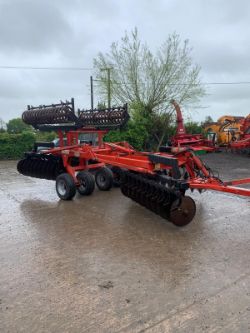 GREGOIRE BESSON DISC HARROWS WITH PACKER ROLLER