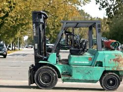 MITSUBISHI LPG FORKLIFT - MODEL FG45MC.T (2004)