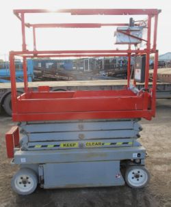 SKYJACK SJ3219 BATTERY-POWERED CHERRY PICKER (YEAR: 2012)