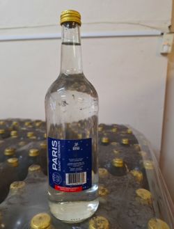 900 X 750ML SPARKLING WATER PSG FOOTBALL CLUB