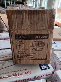 5760 X RETAIL PACKS OF VINYL GLOVES