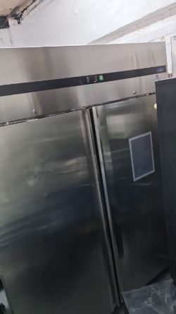 1200LT COMMERCIAL UPRIGHT REFRIGERATOR DOUBLE DOOR STAINLESS STEEL |