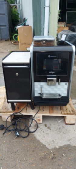 WESTOMATIC PRIMO FRESH MILK BEAN 2 CUP COFFEE MACHINE