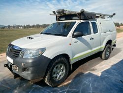 >>>SPECIAL CLEARANCE<<< 2014 TOYOTA HILUX KING CAB 4X4: ADVENTURE-READY