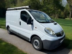 2009 VAUXHALL VIVARO IS A RELIABLE AND VERSATILE VEHICLE **(ONLY 63K MILEAGE)**