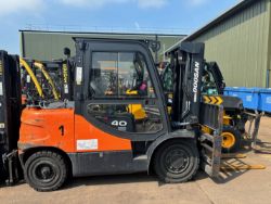 DOOSAN G40SC-5 GAS FORKLIFT 2014 - ONLY 7239 HOURS
