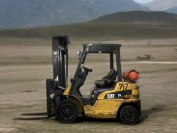 >>>SPECIAL CLEARANCE<<< 2015 CAT LIFT TRUCKS LPG FORKLIFT GP25NT