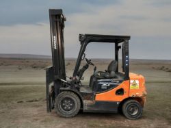 >>>SPECIAL CLEARANCE<<< 2013 DOOSAN DIESEL FORKLIFT D30S-5