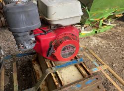 SMALL TOPPER WITH ENGINE
