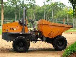 EFFICIENT AND POWERFUL 2015 TEREX 6-TON DUMPER