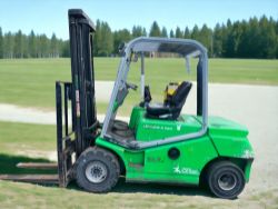 YEAR - 2007 CESAB DRAGO H350 DIESEL FORKLIFT