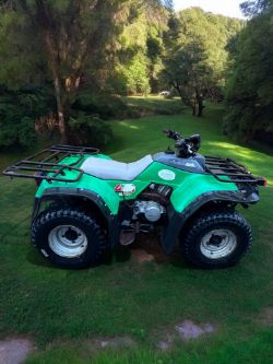 KAWASAKI KLF 400 4X4 >>--NO VAT ON HAMMER--<<