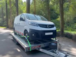 **(ONLY 37K MILES ) ** 2019 VAUXHALL VIVARO SWB PANEL VAN - SPARES OR REPAIRS