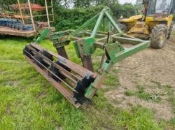 TWIN LEG SUBSOILER
