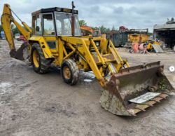 MASSEY FERGUSON 50B BACKHOE LOADER - **SPARES OR REPAIR**