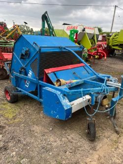 WESSEX PADDOCK SWEEPER