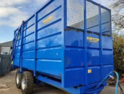 SMYTH 14-TON SILAGE TRAILERS