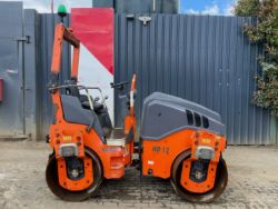 DOUBLE DRUM VIBRATING ROLLER