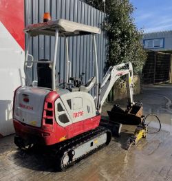 2017 TAKEUCHI TB216 MINI EXCAVATOR