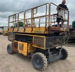 1999 JLG LUXLIFT SCISSORLIFT MOBILE ELEVATED WORK PLATFORM