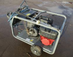 KARCHER HDS 801 D HOT PRESSURE WASHER (STEAM CLEANER)
